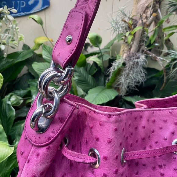 VTG FURLA Raspberry Pink Pebbled Leather w/Drawstring Feature - Picture 4 of 6